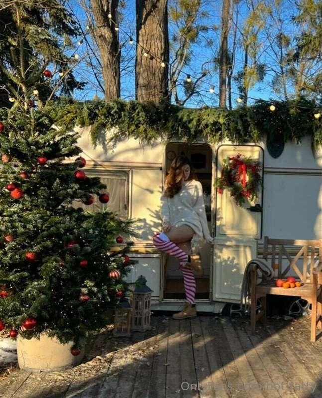 Who is still in holidays' mood?😊