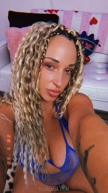 💙💙💙 I’m back from my bday trip! Going to be doing customs th..