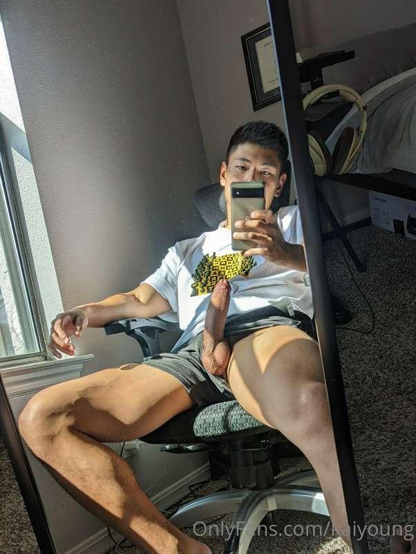 These shorts are too small 🥲