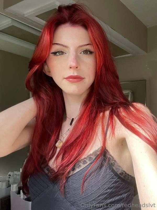 sun-kissed redhead 🫶