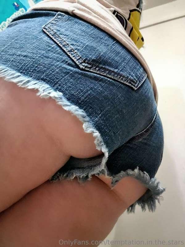 I need a spanking ! 😜😜