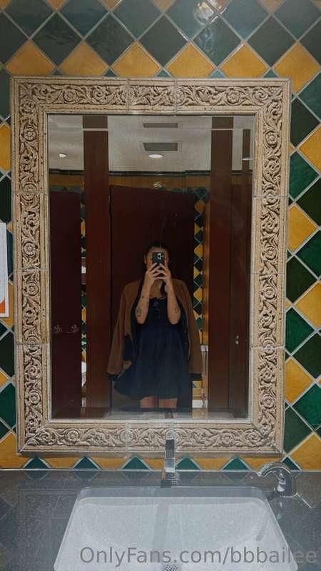 *feeling checked out* this week... my favourite summer dress..