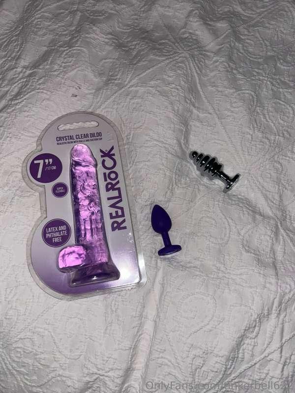 I got new toys for tonight 😈