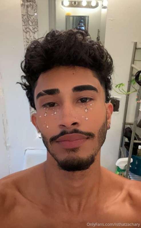 👁👄👁