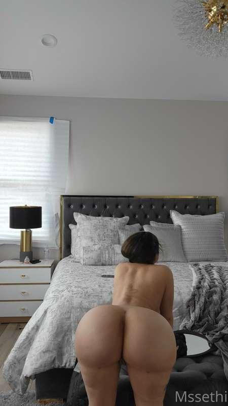 Is your dick up cause I'm bent over for it 🙈 tip this post i..