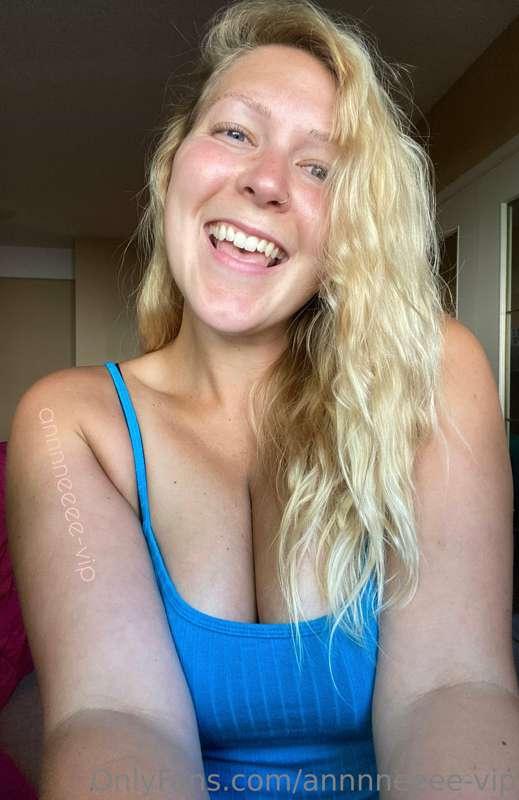 Happy Monday everyone Woop Woop 🤭🤓😎🤩😍 Happy Spring break if ..