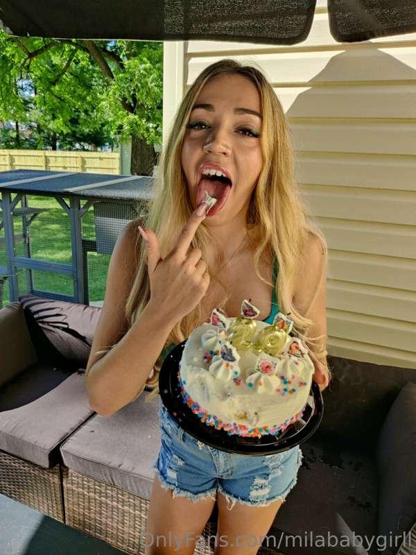 My birthday was amazing new videos tonight! Nudes at end