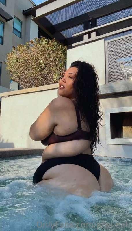 let’s get wet💦