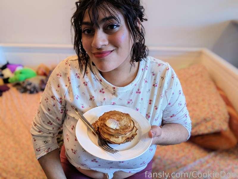 Come have breakfast with me 🥞😘