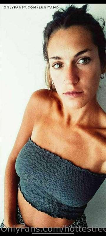 @lunitamd

🔥 FREE SUSCRIPTION

😈 Latin girl always horny
🎀 V..