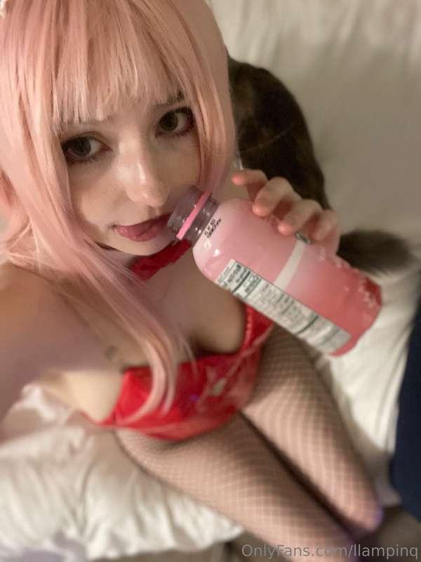 stay hydrated gamers 😩💦💦