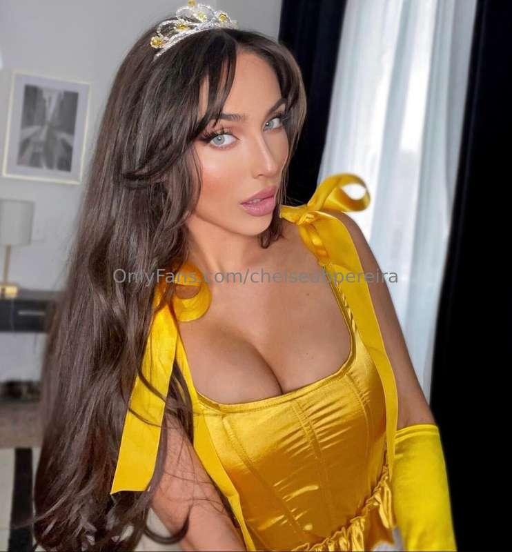 What should I dress up as for Halloween? 