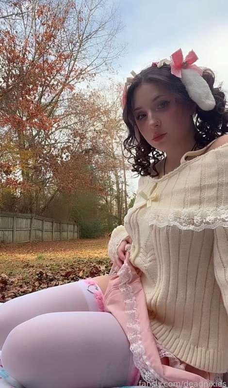 deadpixie image #1