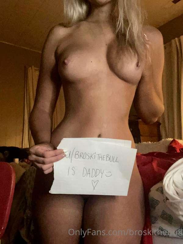 So I’ve been sexting with a blonde baddie on Snapchat for th..
