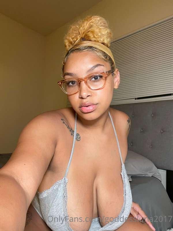 missionary is my fave, cause your gonna see this damn face😮‍..