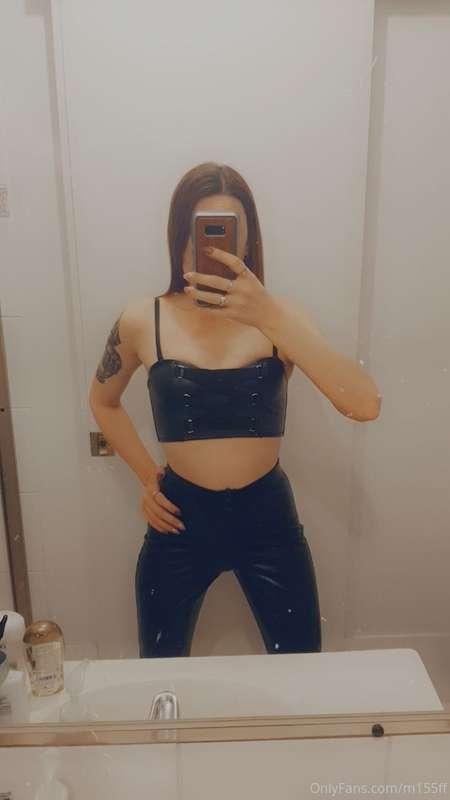 Love me some leather look lingerie 🖤
