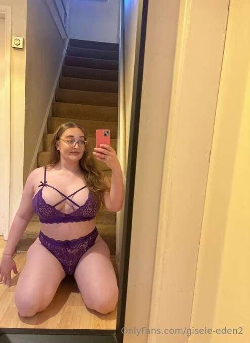Soft lace, naughty thoughts, and a whole lot of temptation 💖..