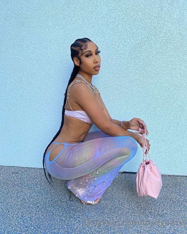just wanna be your girl