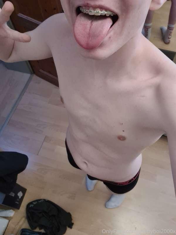 prettyboi2000x image #0
