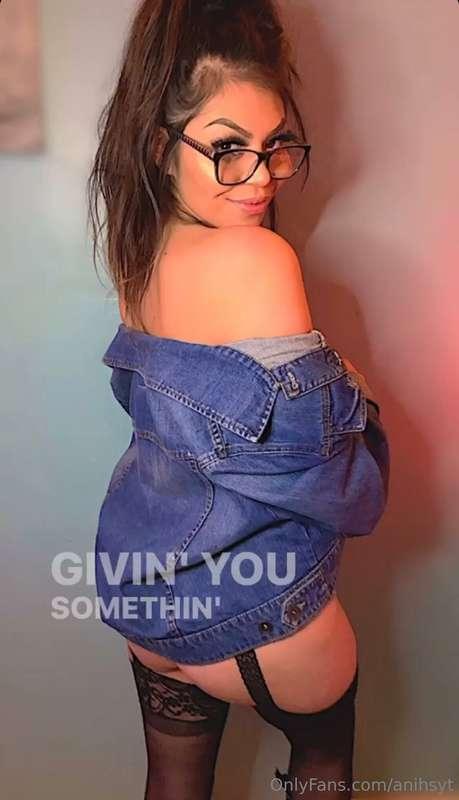 I’m baaaaaccck….💁🏽‍♀️🙈👀😈😘😘