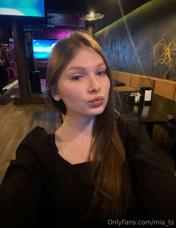 A wonderful evening waiting for something delicious! 🍕😋 I or..