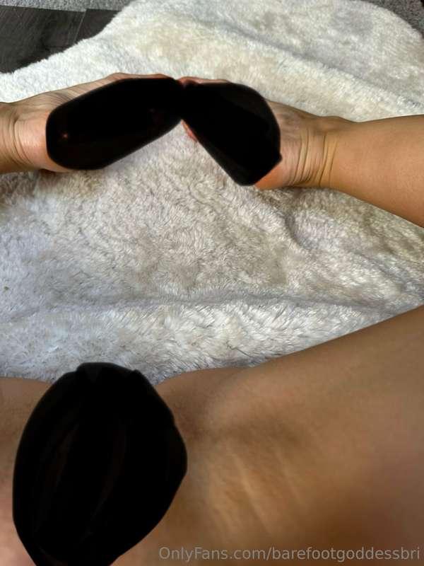Pussy and scrunched soles! 🔥 hihi, looking taaaasty af