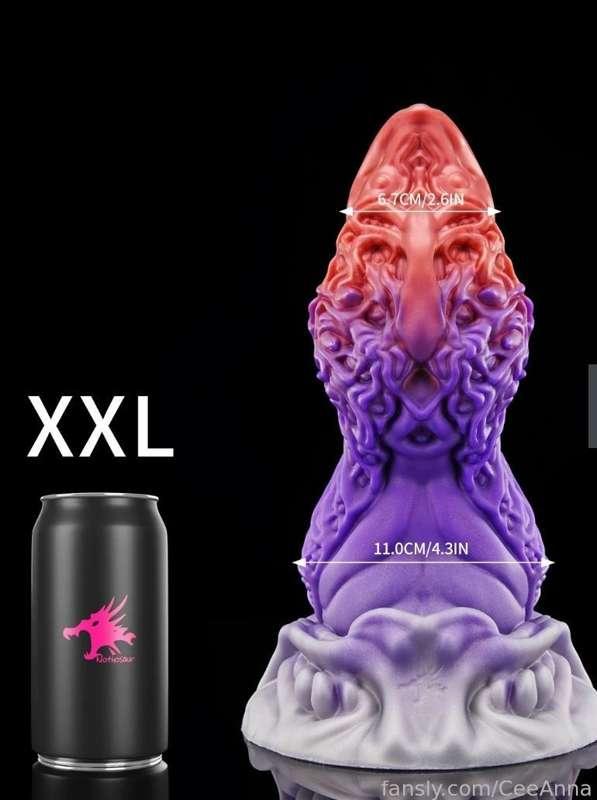 Look what's coming to me! 😍 

#hugedildo #sextoy #pussystretching #sizequeen #bigdildo #fantasy #fantasydildo
