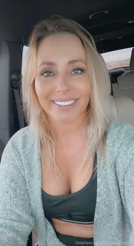 Just wanted to say hi !
