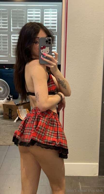 Caught you looking babe 🥰