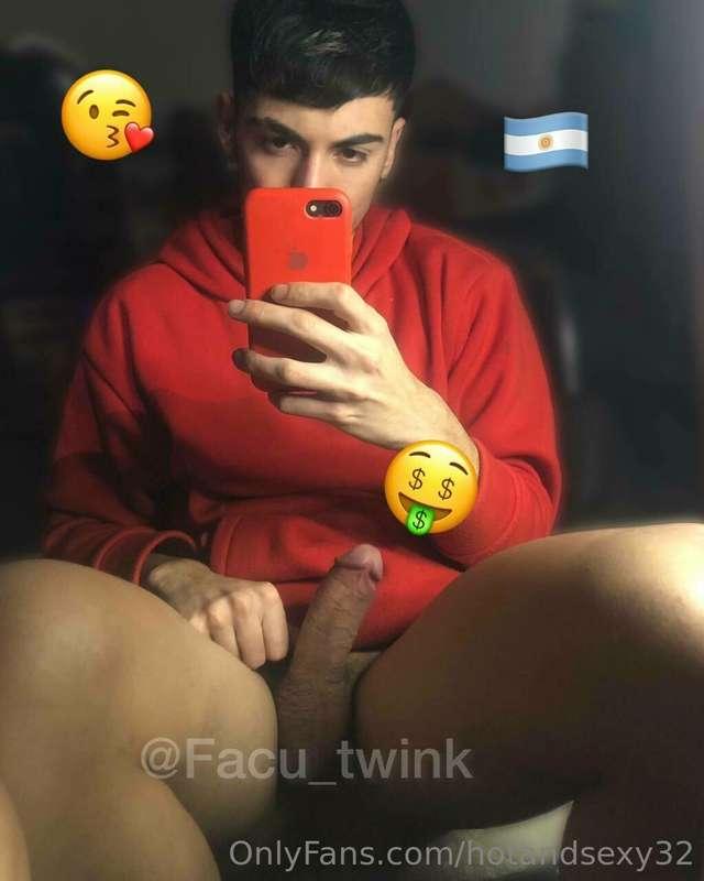 🔞 This very hot content 🔞  🇦🇷 Argentinian TWINK  ✅ FREE subs..