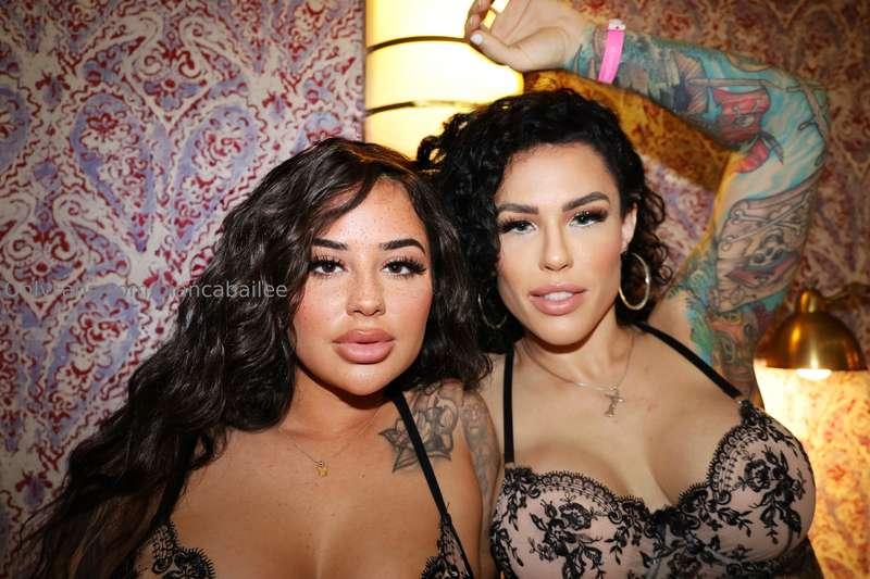 Double trouble 😋😈 @jacquelinevalentine