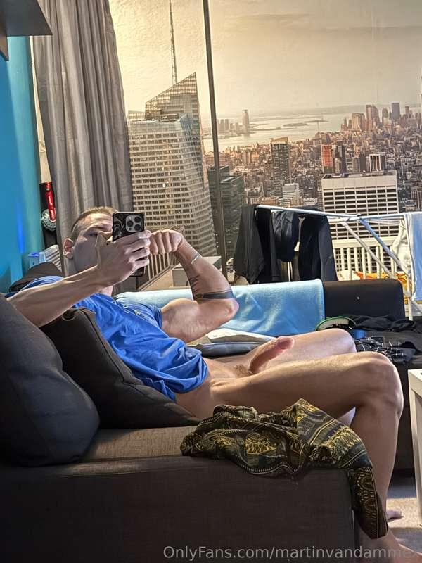 What is better? My biceps 💪🏻 or my 🍆.. Or Combination of bot..