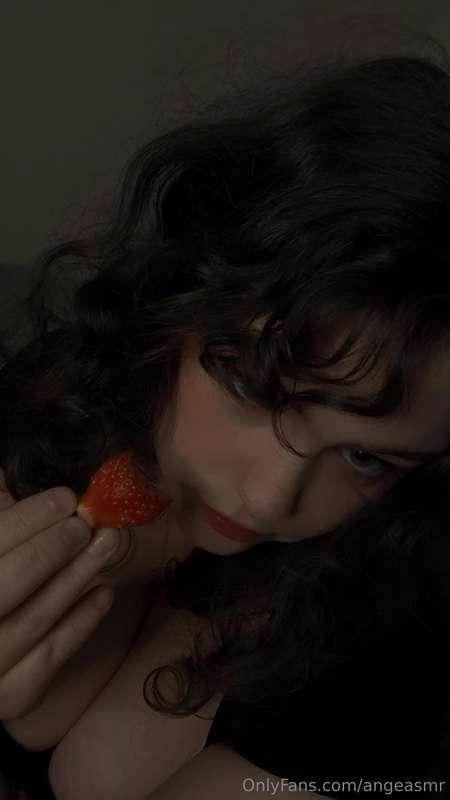 angeasmr image #1