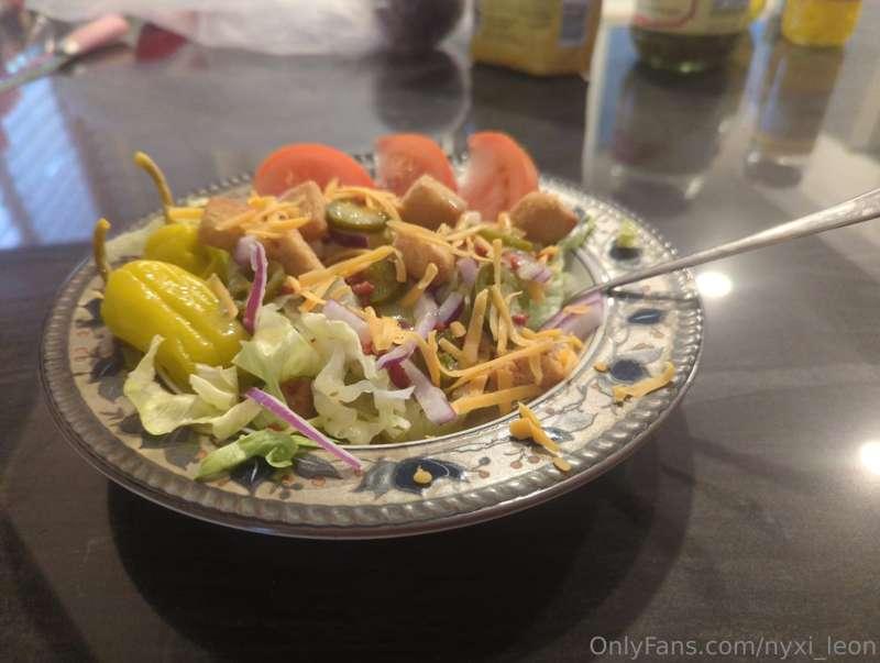 Morning salad. Food porn 😇