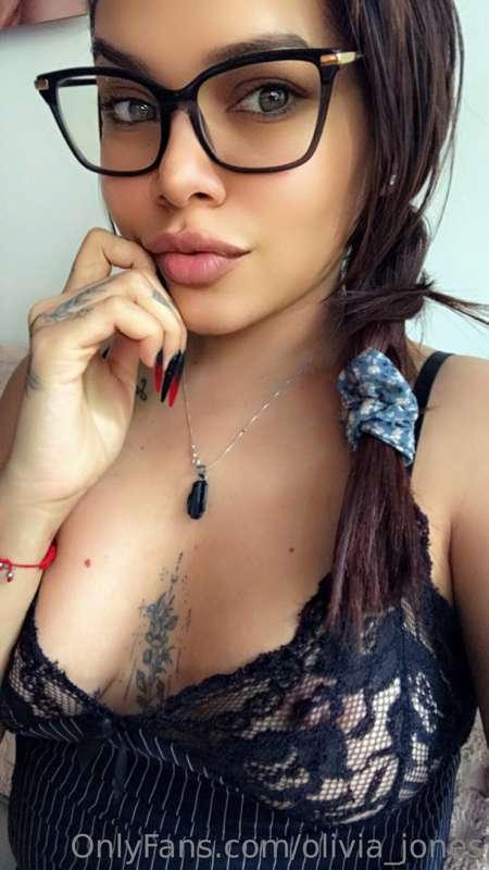 I want to see your cock live 😝