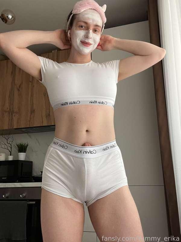yummy_erika image #1