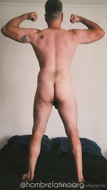 @hombrelatinoargFree page!  Mature and experienced man      ..