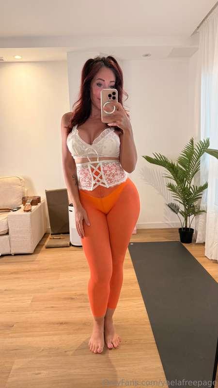 Mommy is waiting for you in my DMs 😉