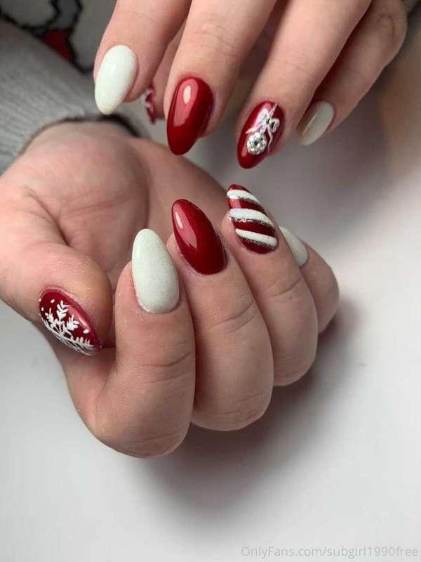 New Christmas nails done. If you want to pay or part pay for..