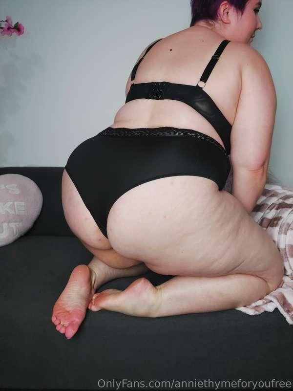 Hungry for more? Head to @anniethymeforyou to satiate your d..