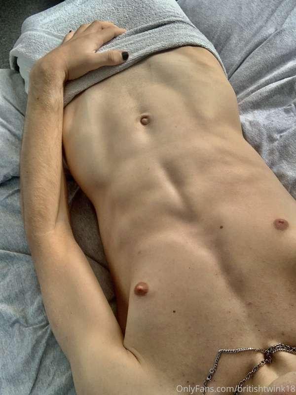 Fresh out the shower, come ride me baby 👀