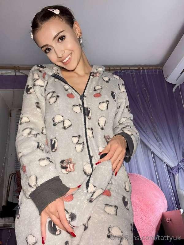 FREE NOW This bbe is soaking and waiting! 💦😈 @shhh_evaShe @s..