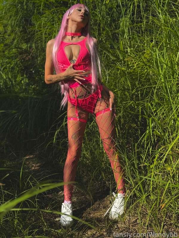 Summer is coming to an end soon and I'll be back to content only at home 😪 enjoying the warm weather and wendy outside ✨❤

#fyp #petite #young #teen #ass #wendy #18 #sexy

