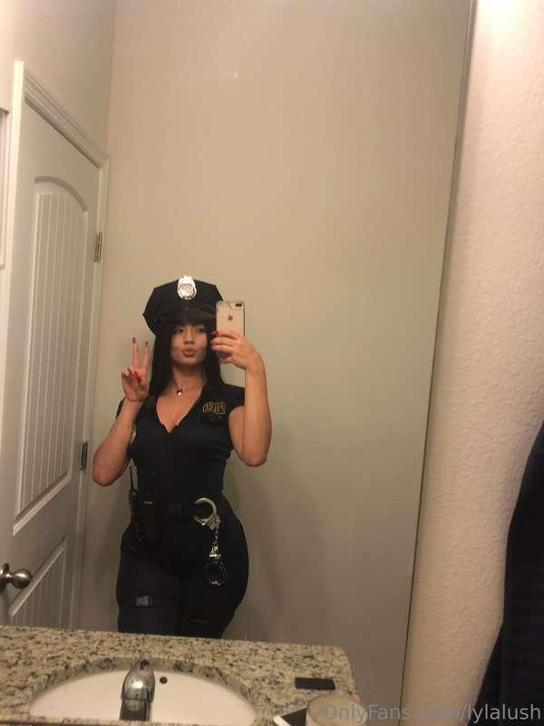 Put your hands up 🚨