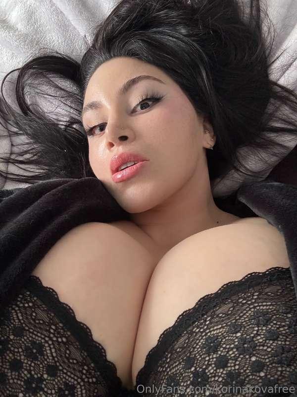Time for titties 👀