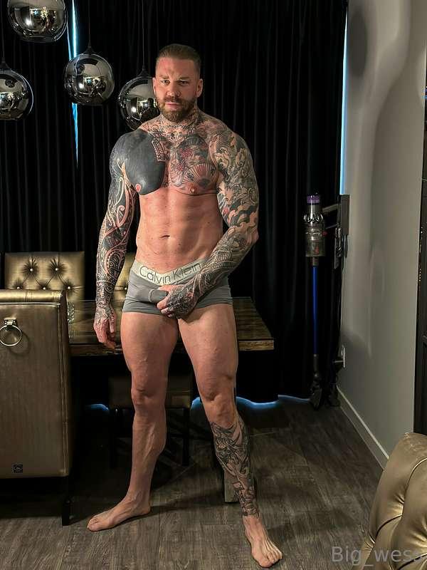 Come and undress me 🥵
