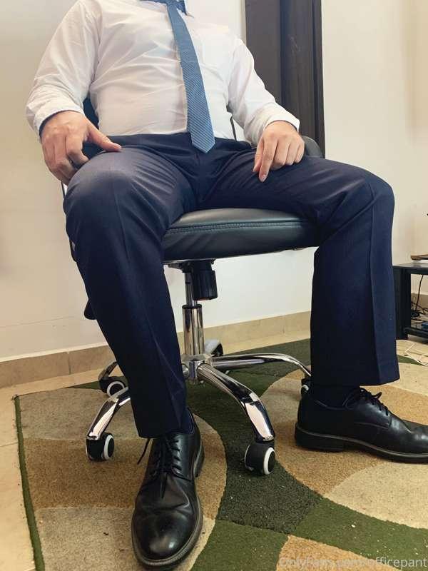 The Boss. Part 1
El jefe. Parte 1