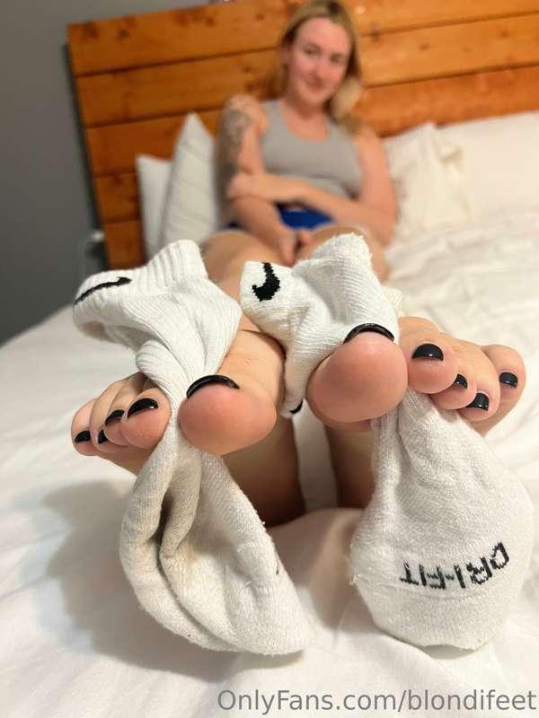 blondifeet image #5