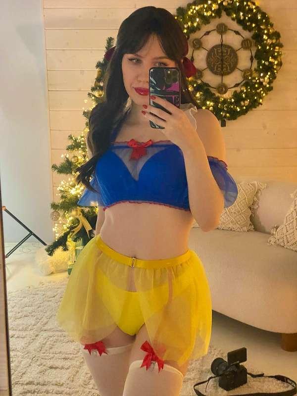 Snow White Selfie ❤️