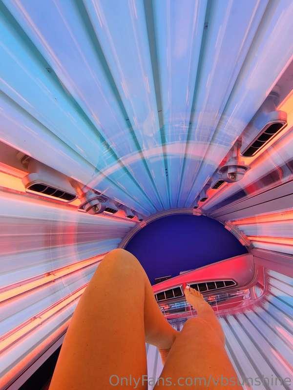 Good morning babes, another tan sesh soon? 🥰🥳